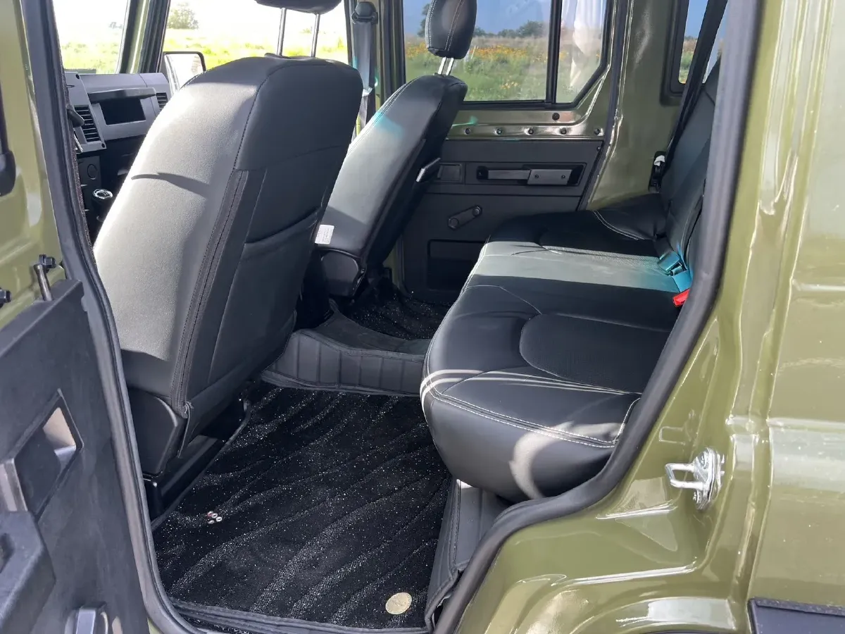 2023 BAW 212 2.4T 211HP L4 6MT,autocango,china used car exporter,china ev exporter,chinese used car exporter,chinese used ev exporter