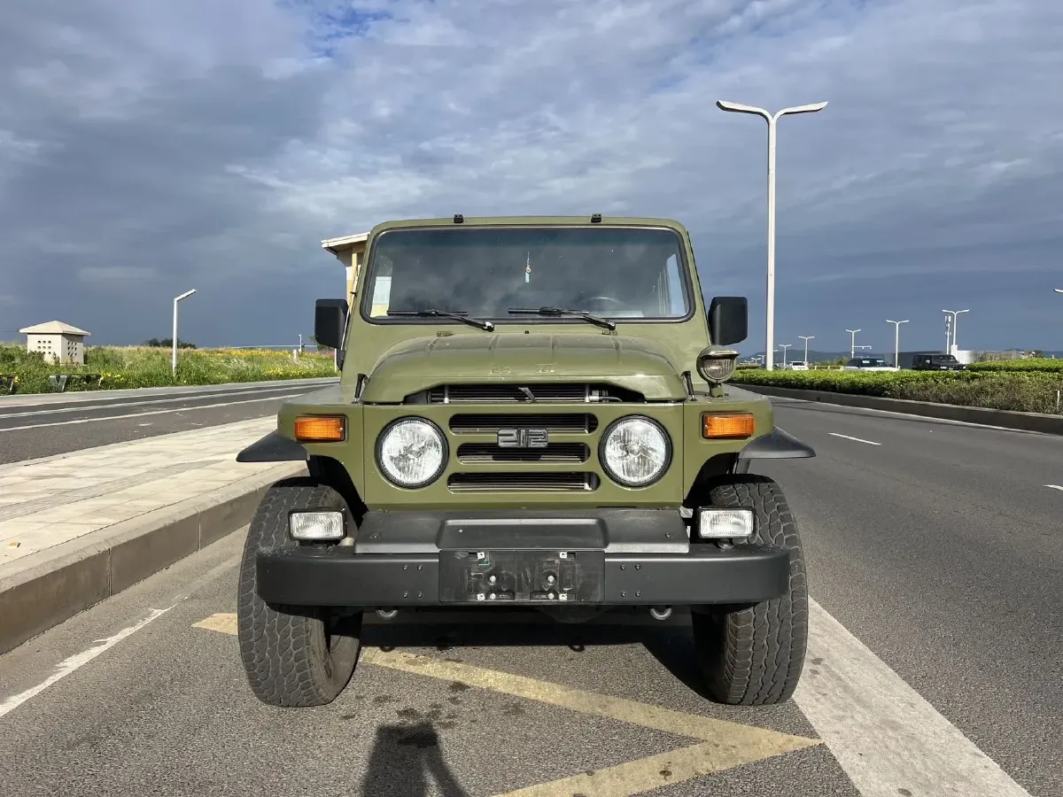 2023 BAW 212 2.4T 211HP L4 6MT,autocango,china used car exporter,china ev exporter,chinese used car exporter,chinese used ev exporter