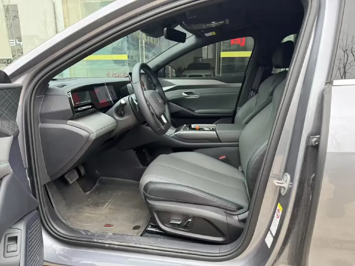 2025 BYD QinL BEV,autocango,china used car exporter,china ev exporter,chinese used car exporter,chinese used ev exporter