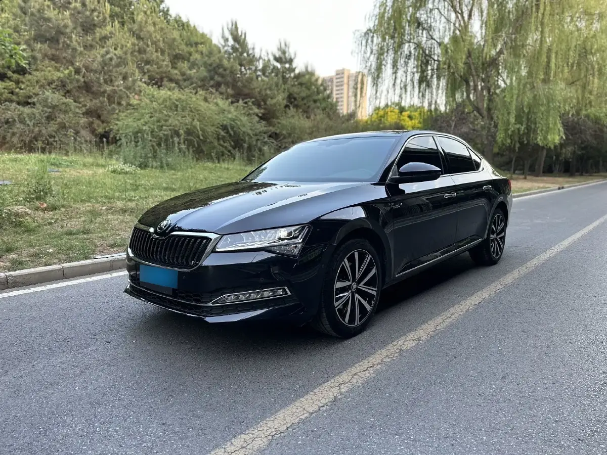 2025 Skoda Superb 1.4T 150HP L4 7DCT