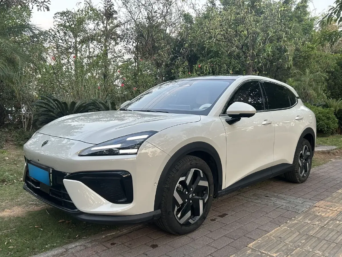 2024 BaoJun Cloud Sea 1.5L 106HP L4 E-CVT PHEV 20.5KWH