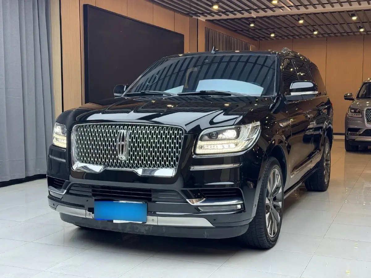 2019 Lincoln Navigator 3.5T 388HP V6 10AT