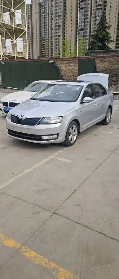 2013 Skoda Rapid 1.6L 110HP L4 5MT,autocango,china used car exporter,china ev exporter,chinese used car exporter,chinese used ev exporter