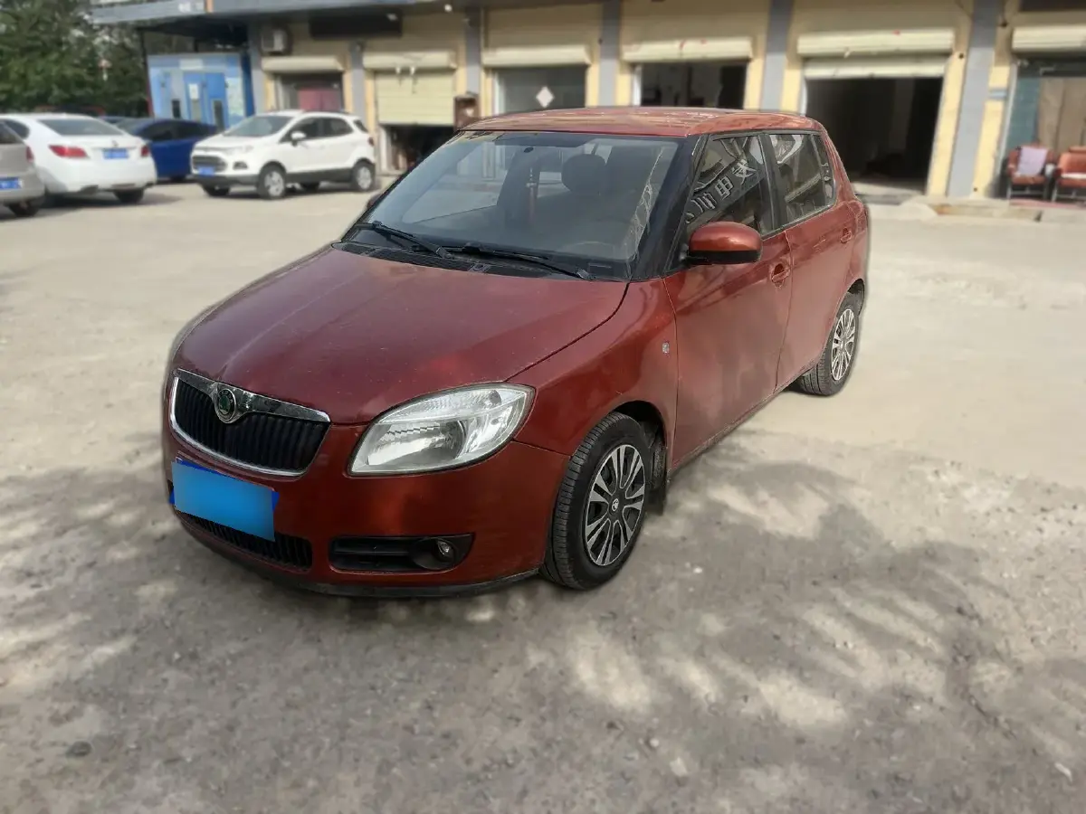 2011 Skoda Fabia 1.4L 86HP L4 6AT