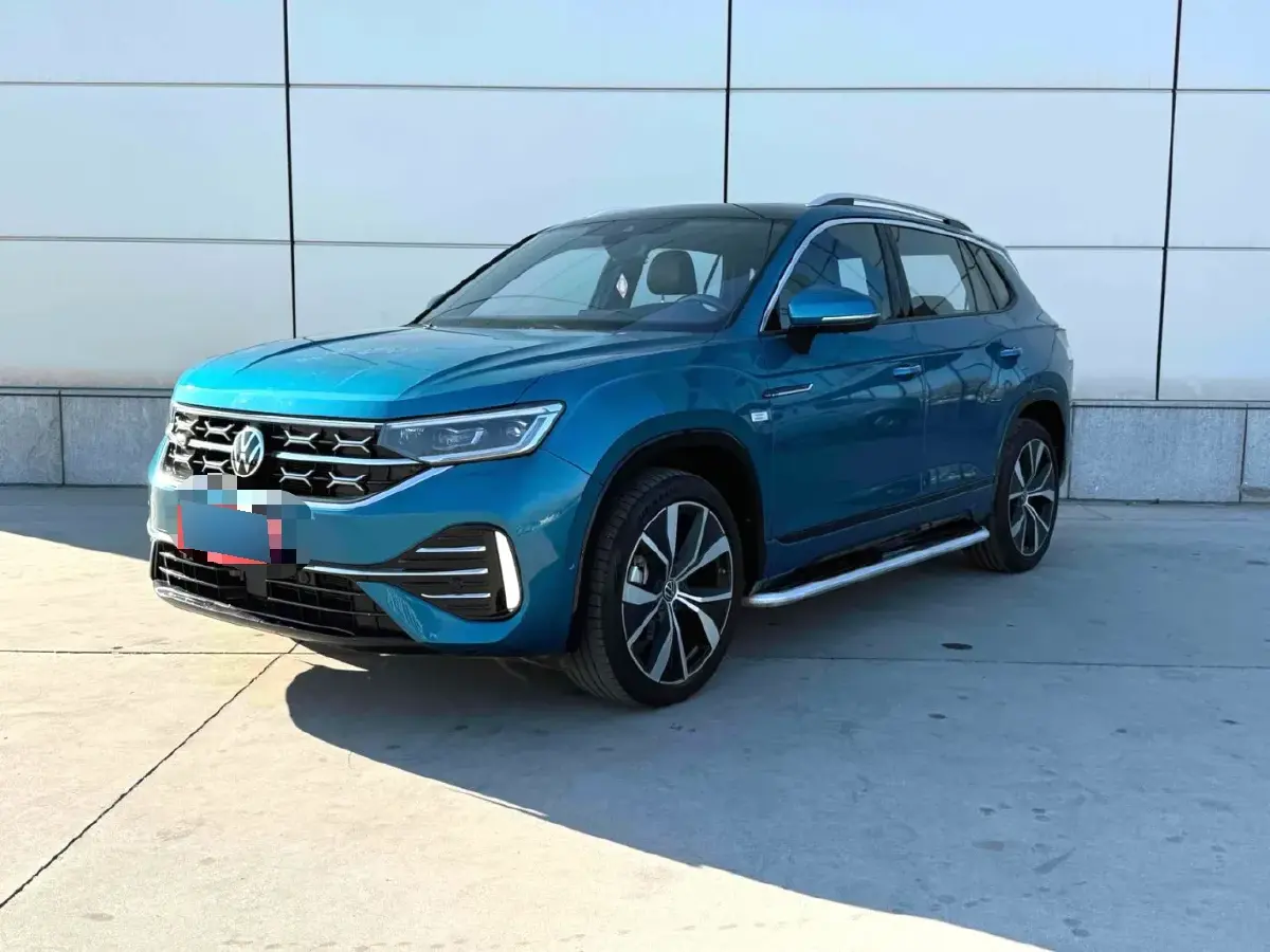 2023 Volkswagen Tayron 2.0T 220HP L4 7DCT