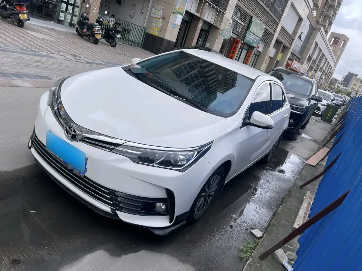 2018 Toyota Corolla 1.2T 116HP L4 CVT