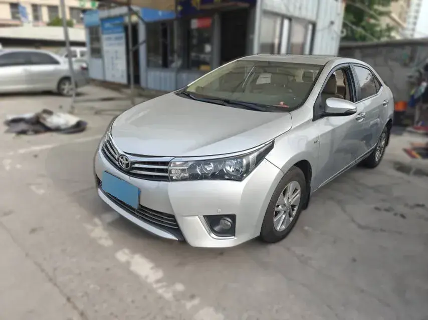 2016 Toyota Corolla 1.6L 122HP L4 CVT