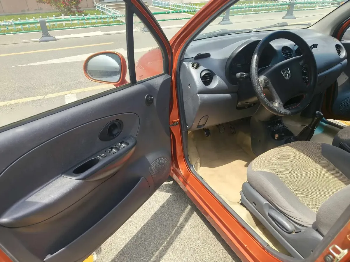 2012 BaoJun LeChi 1.0L 69HP L4 5MT,autocango,china used car exporter,china ev exporter,chinese used car exporter,chinese used ev exporter