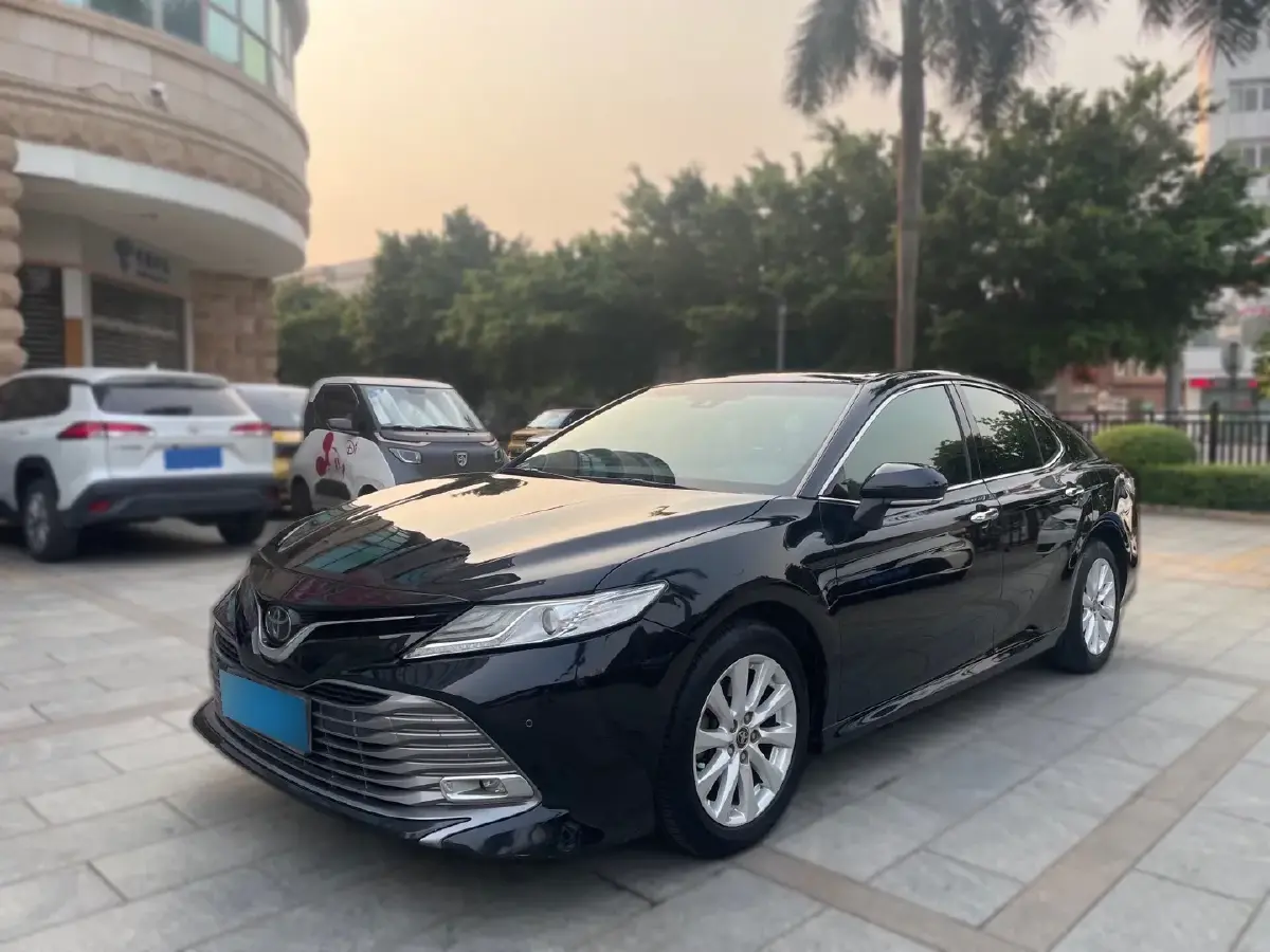 2018 Toyota Camry 2.0L 169HP L4 6AT