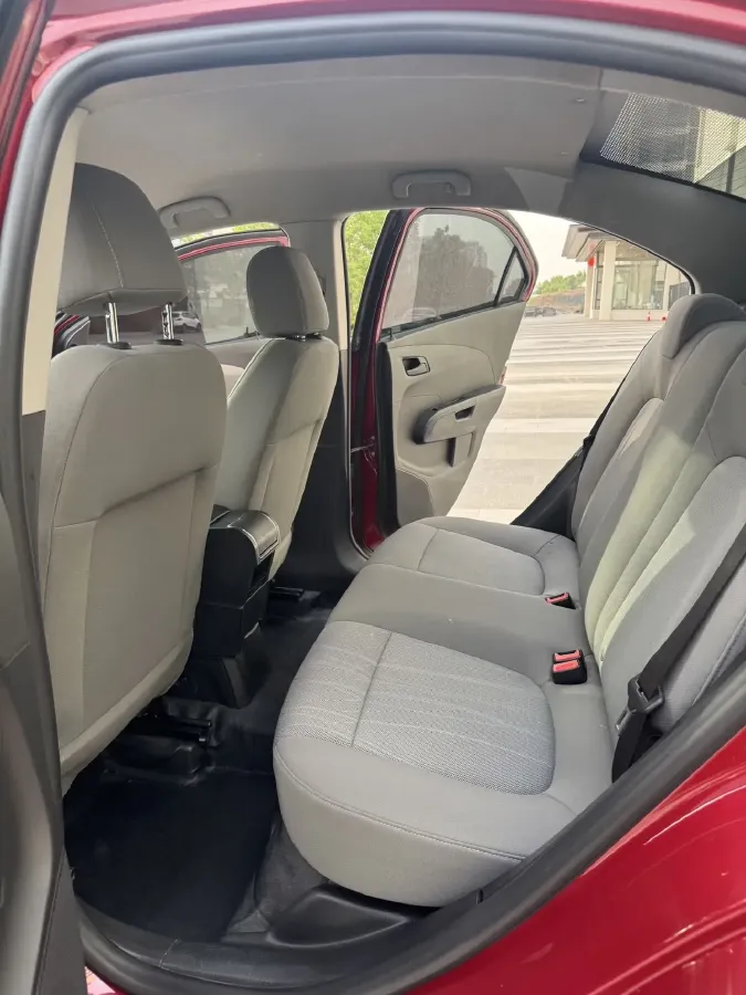 2011 Chevrolet Aveo 1.4L 103HP L4 5MT,autocango,china used car exporter,china ev exporter,chinese used car exporter,chinese used ev exporter