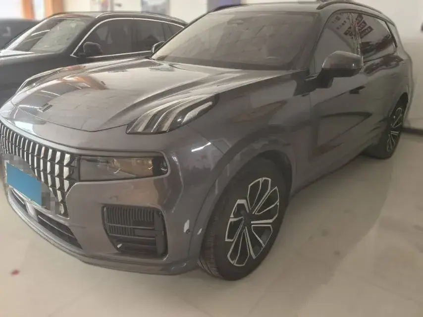 2023 LYNK&CO 09 EM-P 2.0T 254HP L4 3DHT PHEV 40.1KWH