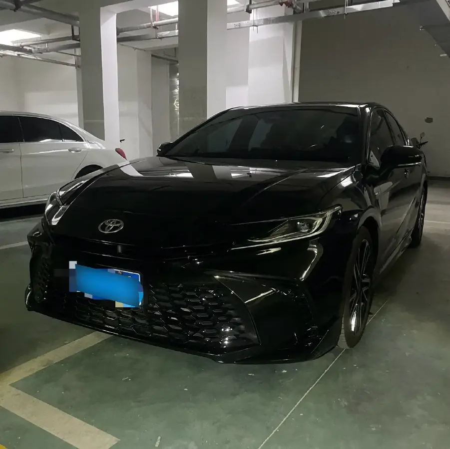 2024 Toyota Camry 2.0L 152HP L4 E-CVT Hybrid