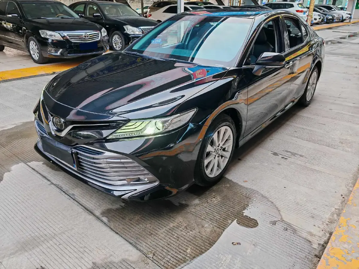 2019 Toyota Camry 2.0L 178HP L4 CVT
