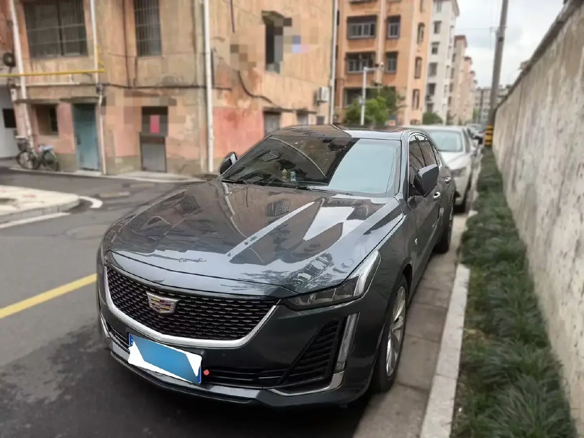 2021 Cadillac CT5 2.0T 237HP L4 10AT