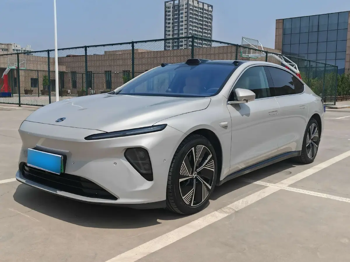 2024 NIO ET7 BEV 75KWH
