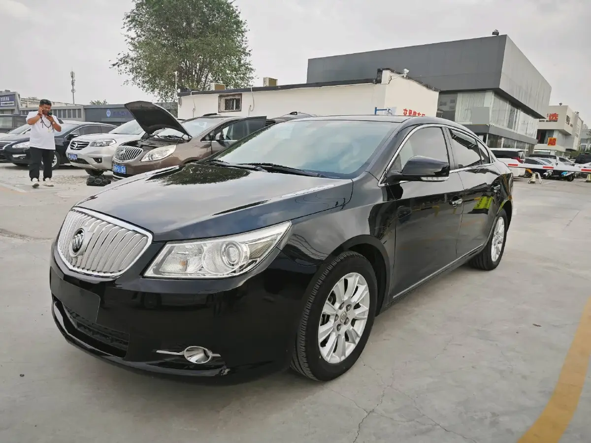2012 Buick Larcosse 2.4L 186HP L4 6AT