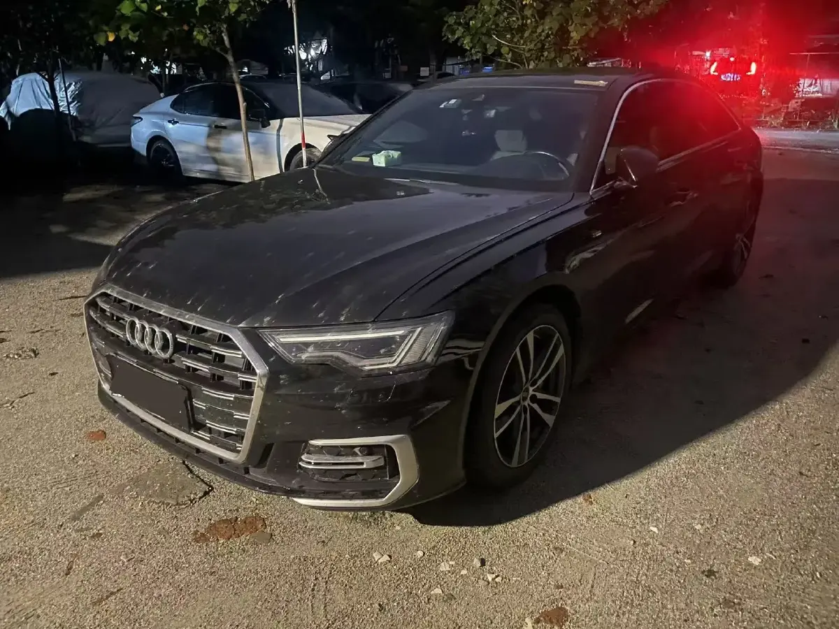 2023 Audi A6L 2.0T 190HP L4 7DCT