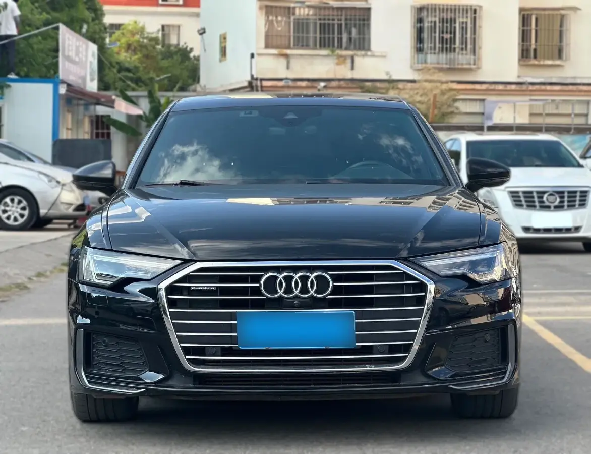 2021 Audi A6L 2.0T 224HP L4 7DCT,autocango,china used car exporter,china ev exporter,chinese used car exporter,chinese used ev exporter