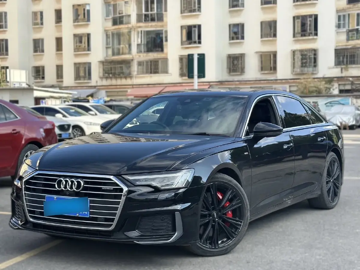 2021 Audi A6L 2.0T 224HP L4 7DCT,autocango,china used car exporter,china ev exporter,chinese used car exporter,chinese used ev exporter