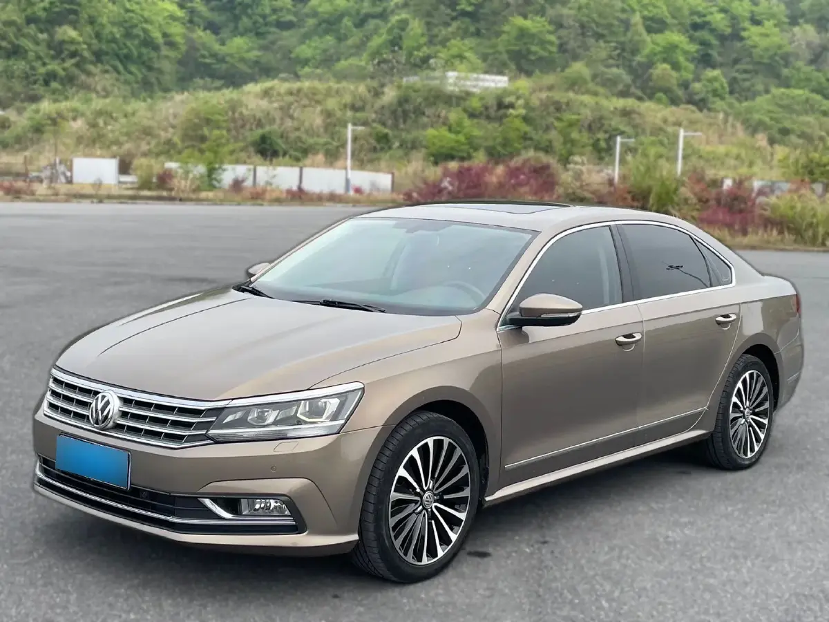 2016 Volkswagen Passat 1.8T 180HP L4 7DCT