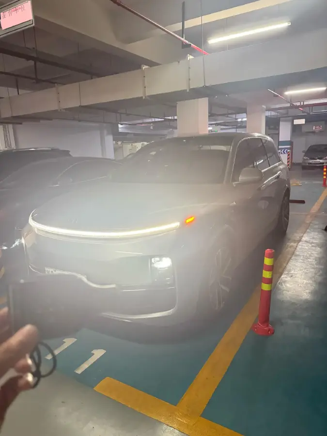 2022 Li L9 Range Extended 154HP REEV 42.6KWH