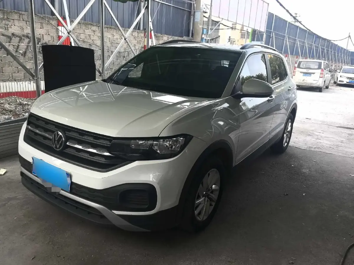 2021 Volkswagen Tacqua 1.5L 113HP L4 5MT