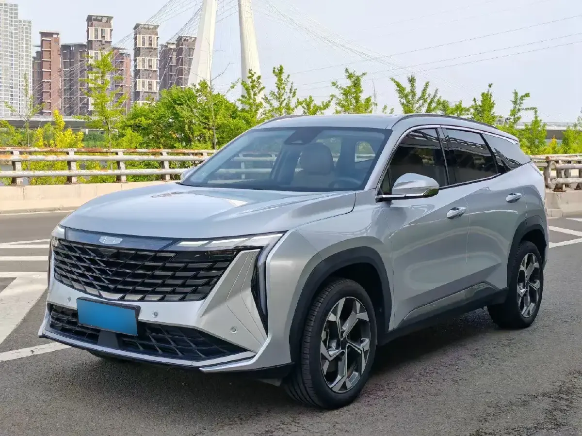 2023 Geely StarRay 1.5T 181HP L4 7DCT