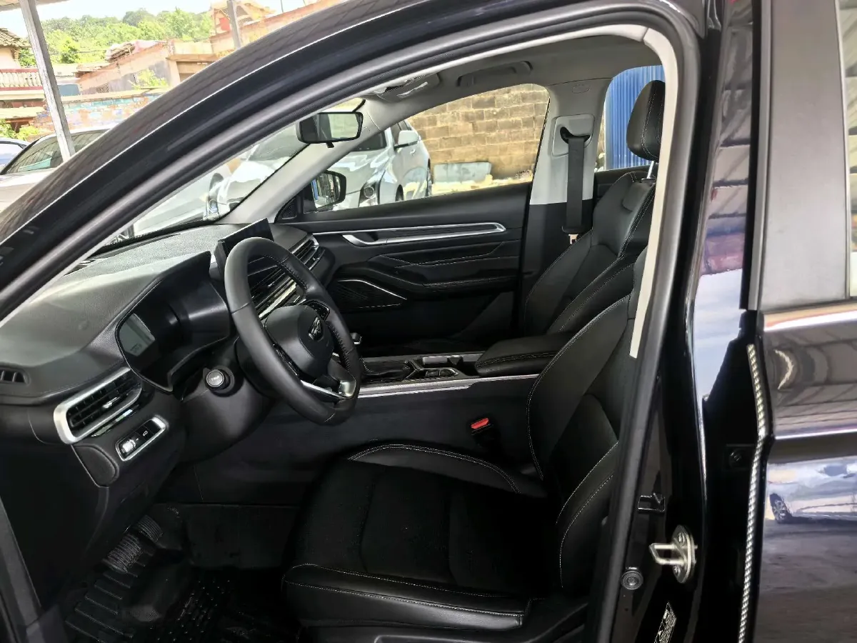 2022 Geely Emgrand L 1.4T 141HP L4 CVT,autocango,china used car exporter,china ev exporter,chinese used car exporter,chinese used ev exporter