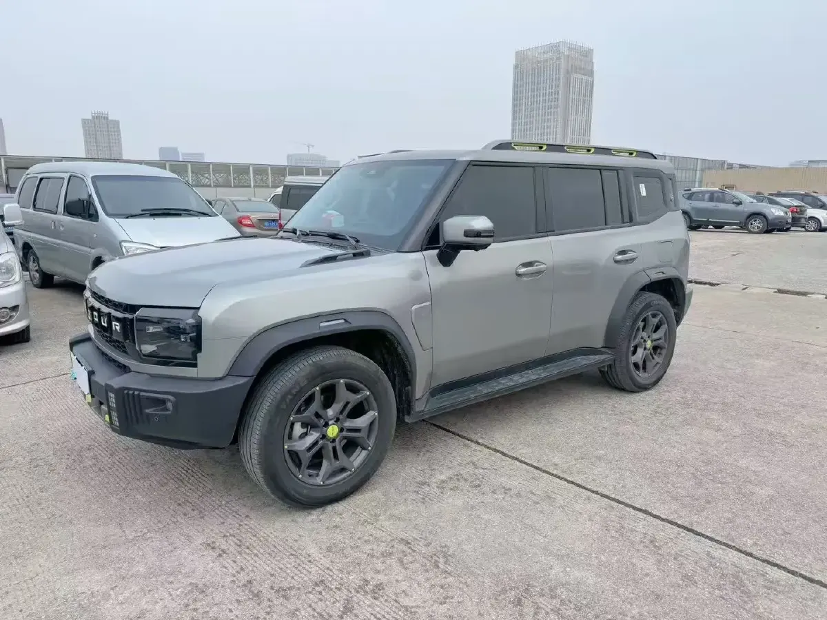 2023 Jetour Traveller 2.0T 254HP L4 8AT