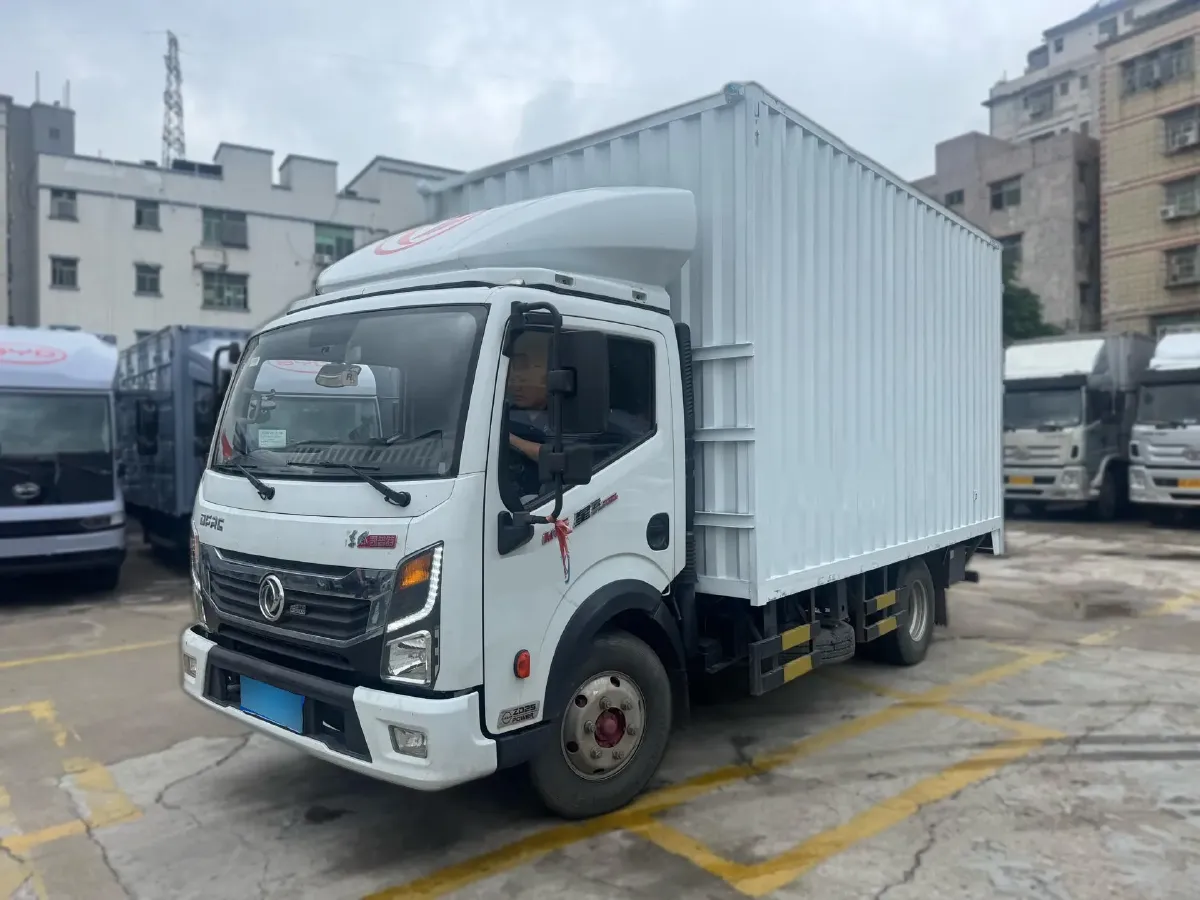 2014 KingLong KaiGe 2.8T 143HP L4 5MT,autocango,china used car exporter,china ev exporter,chinese used car exporter,chinese used ev exporter