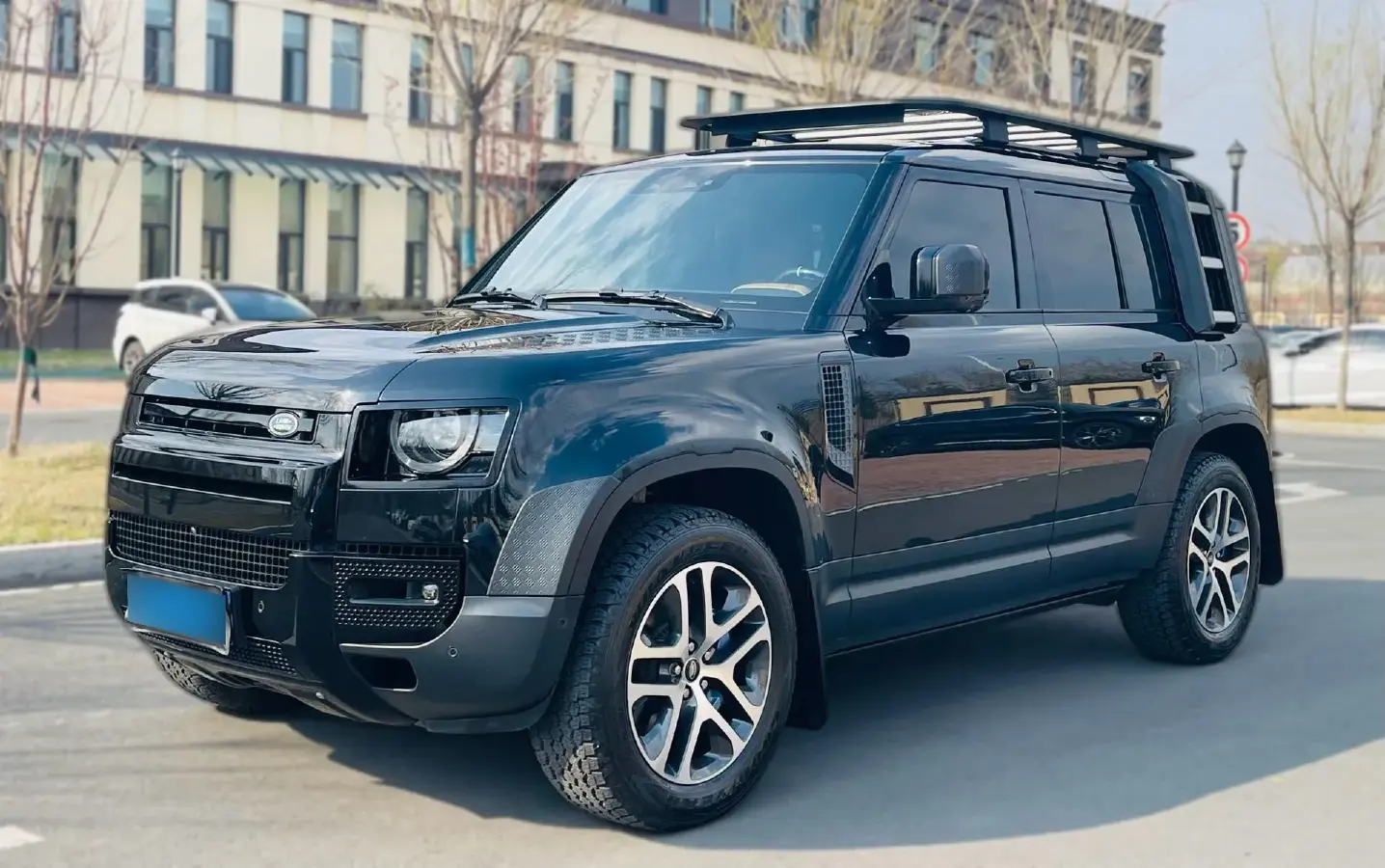 2023 Land Rover Defender 3.0T 400HP L6 8AT