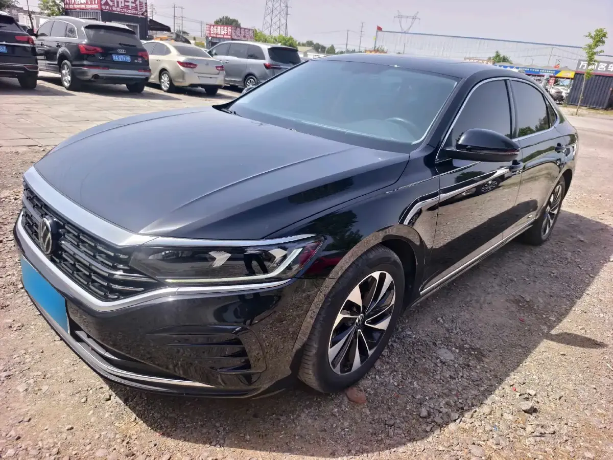 2023 Volkswagen Passat 1.4T 150HP L4 7DCT