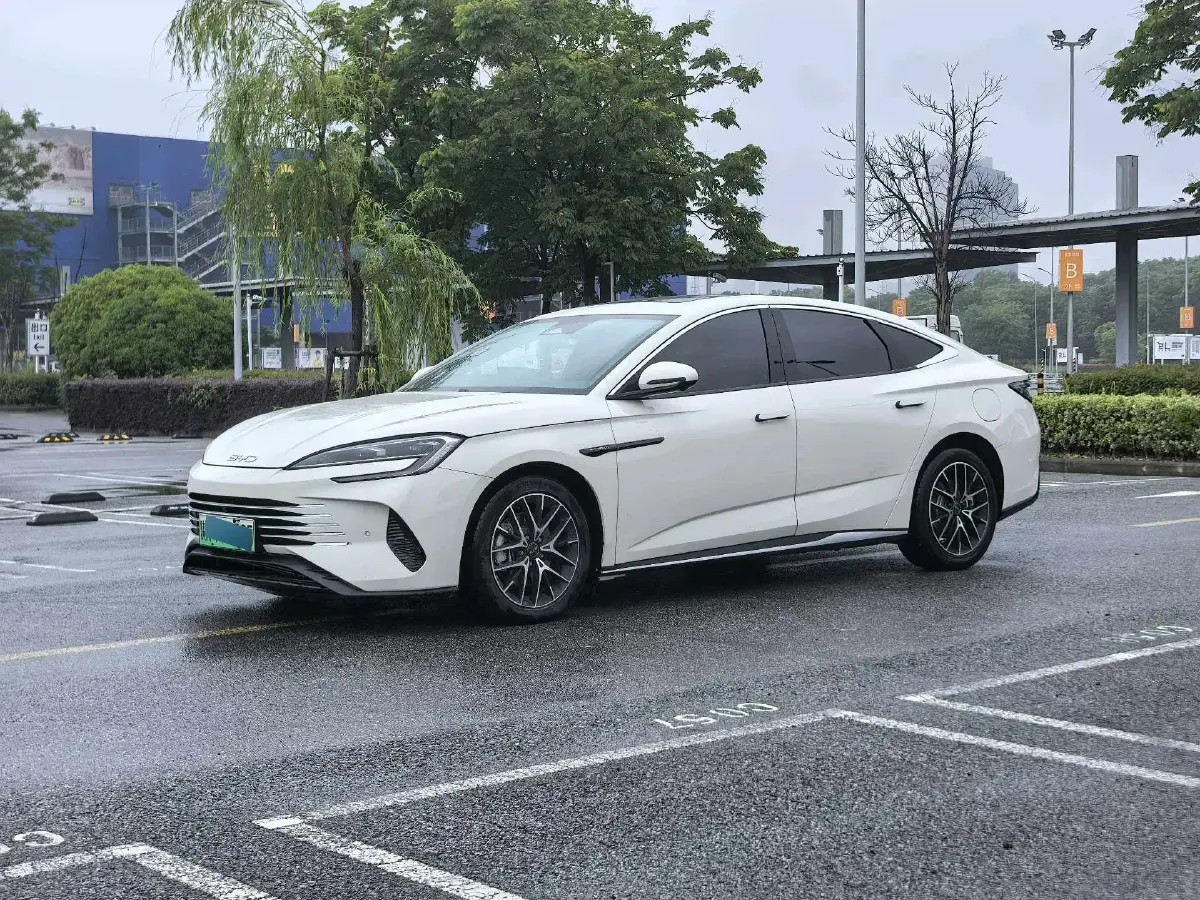 2024 BYD Seal 1.5T 139HP L4 E-CVT PHEV 17.6KWH