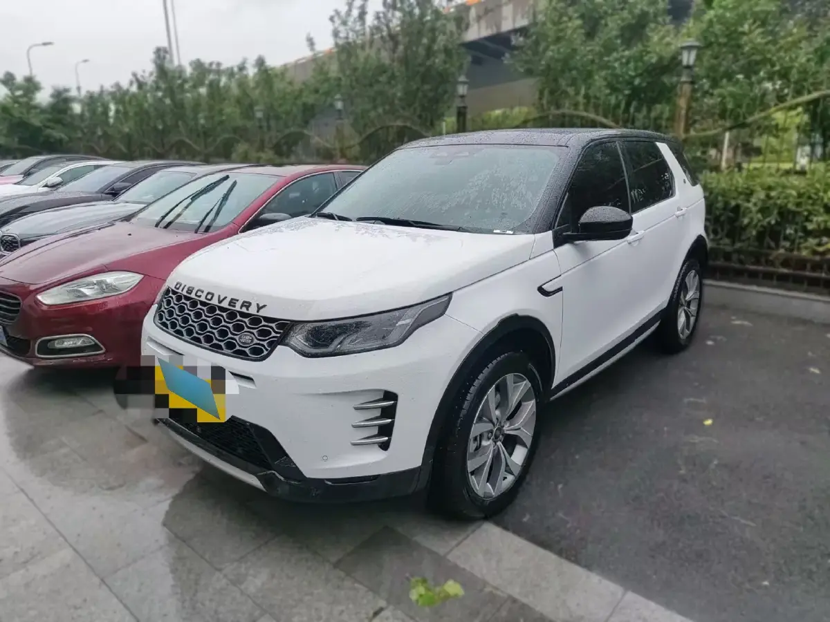 2024 Land Rover Discovery Sport 2.0T 249HP L4 9AT