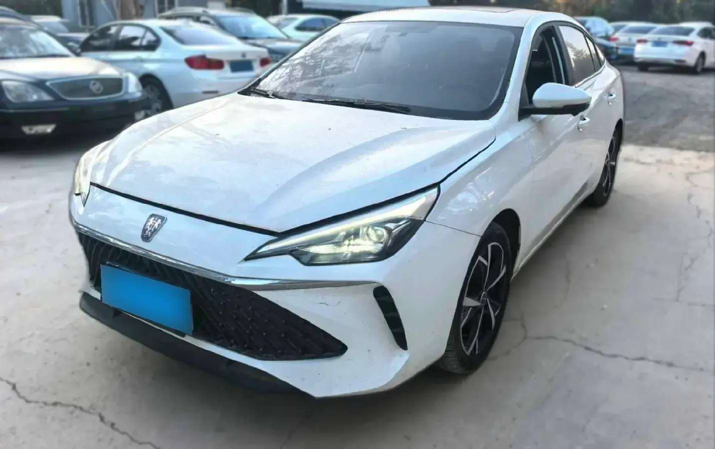 2023 Roewe i5 1.5L 129HP L4 CVT