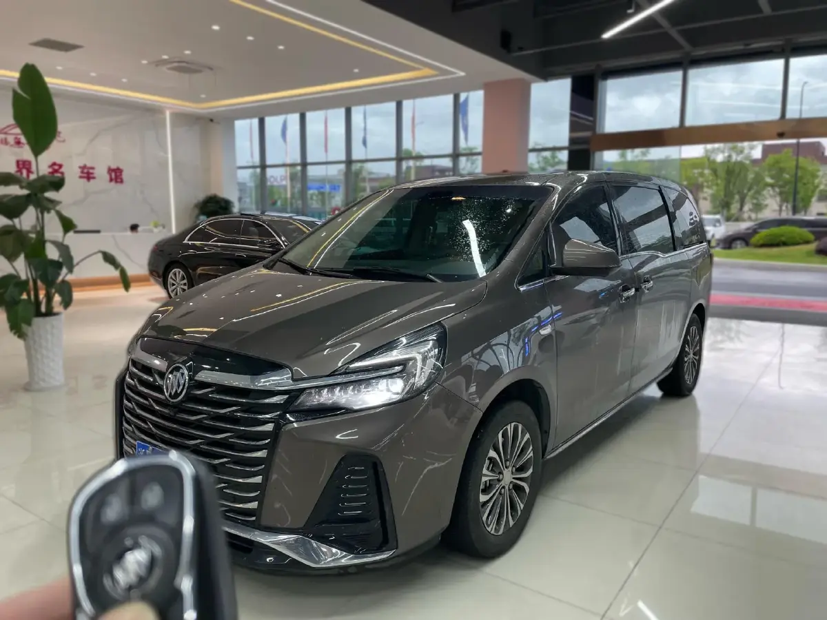 2023 Buick GL8 2.0T 237HP L4 9AT