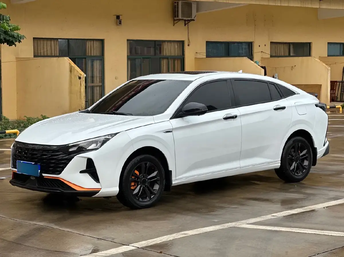 2023 DongFeng Aeolus YiXuan 1.5L 125HP L4 6DCT