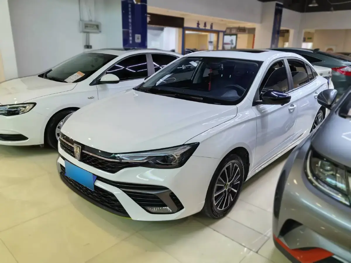 2021 Roewe i5 1.5L 120HP L4 CVT