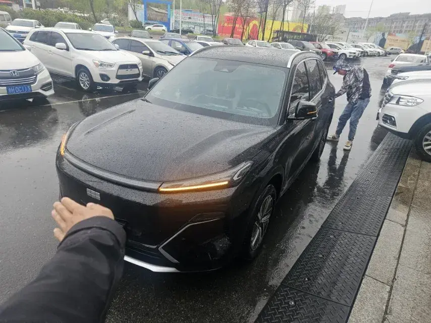 2025 Geely Galaxy Starship 7 EM-i 1.5L 112HP L4 1DHT PHEV 19.09KWH