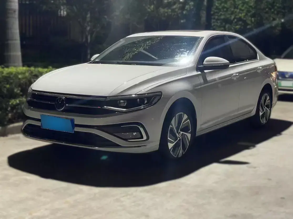 2025 Volkswagen Bora 1.5T 160HP L4 7DCT