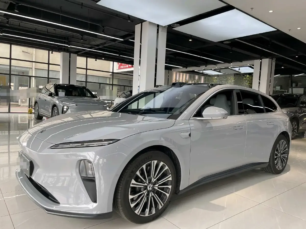 2024 NIO ET5T BEV 75KWH