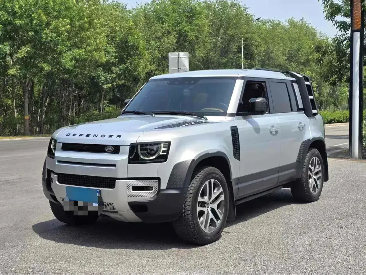 2023 Land Rover Defender 3.0T 400HP L6 8AT