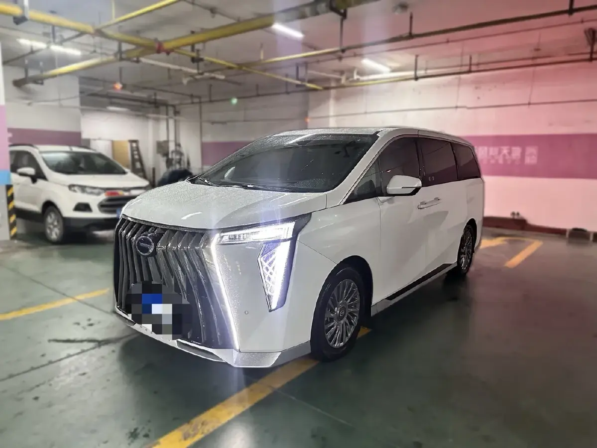 2023 GAC Trumpchi M8 2.0T 190HP L4 E-CVT Hybrid