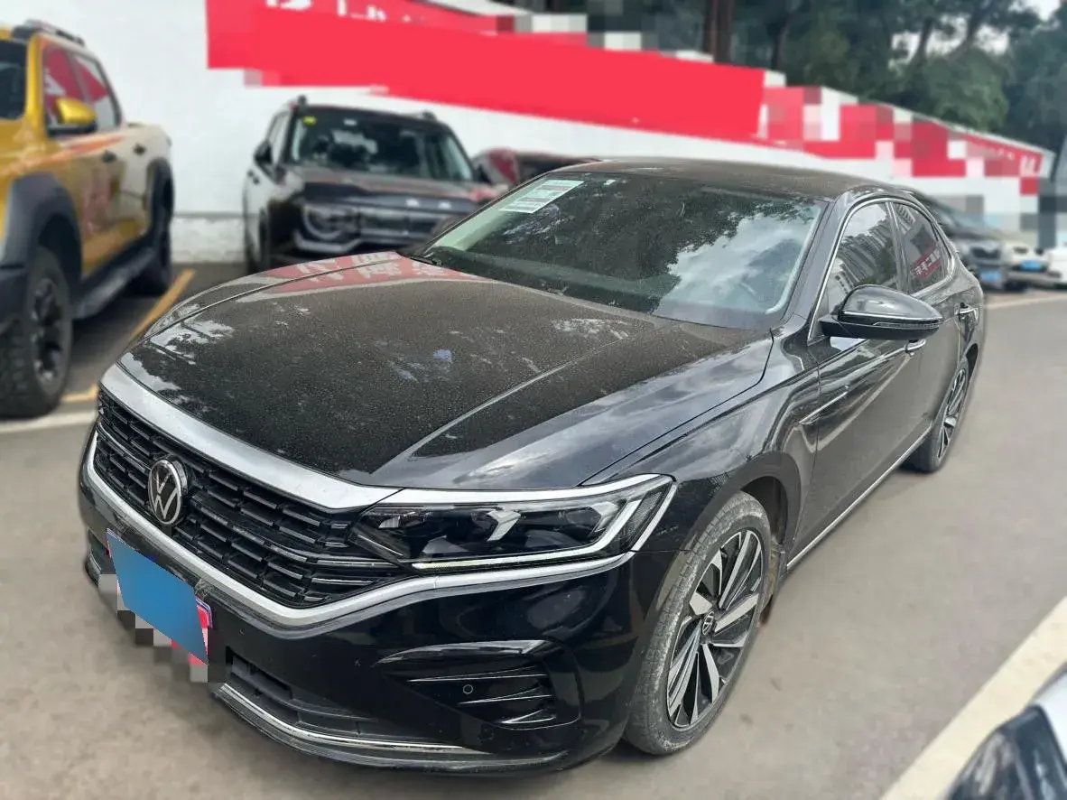 2022 Volkswagen Passat 2.0T 186HP L4 7DCT