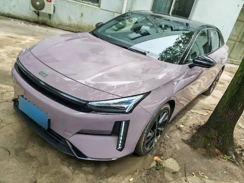 2024 Geely Galaxy L6 1.5T 163HP L4 3DHT PHEV