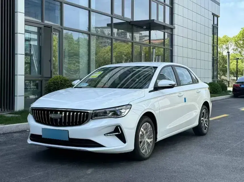 2025 Geely Emgrand 1.5L 127HP L4 CVT