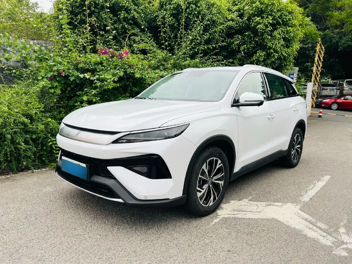 2025 BYD Song Pro 1.5L 101HP L4 E-CVT PHEV 18.3KWH