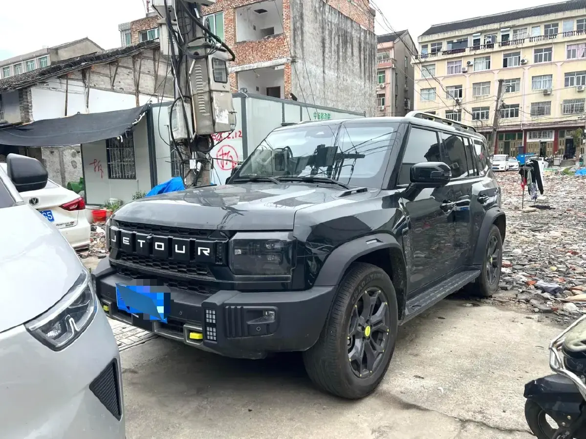 2023 Jetour Traveller 2.0T 254HP L4 7DCT