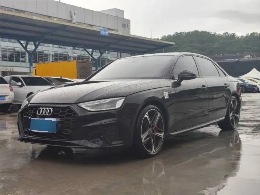 2022 Audi A4L 2.0T 252HP L4 7DCT