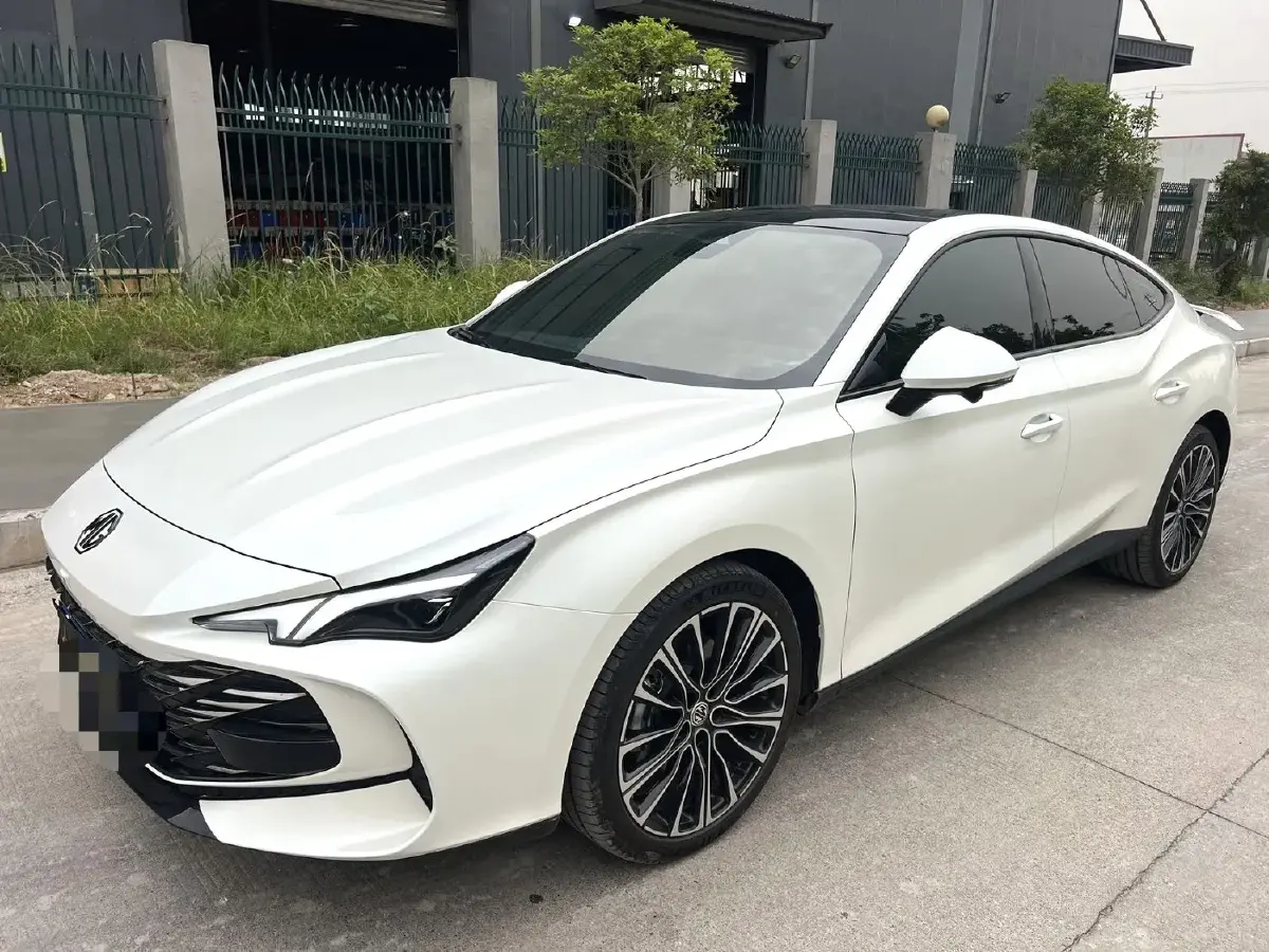 2023 MG 7 2.0T 261HP L4 9AT